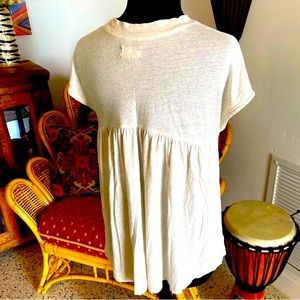 ANTHROPOLOGIE LOU & GREY Short Sleeve Knit Top! Gathered back! Like new